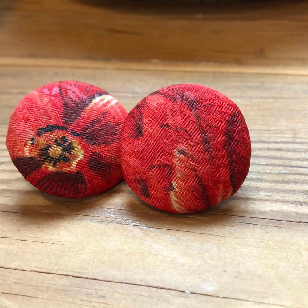 Vintage | Statement Button-style Pierced Earrings